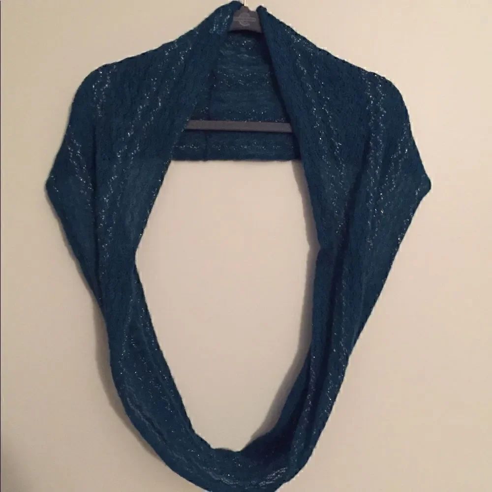 Blue infinity scarf   